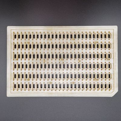 Bom preço. Anti bandejas estáticas amarelas escuras de Reuseable PEI ESD para o conector de IC on-line